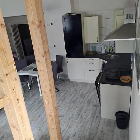 Apartment Ubytkomachac