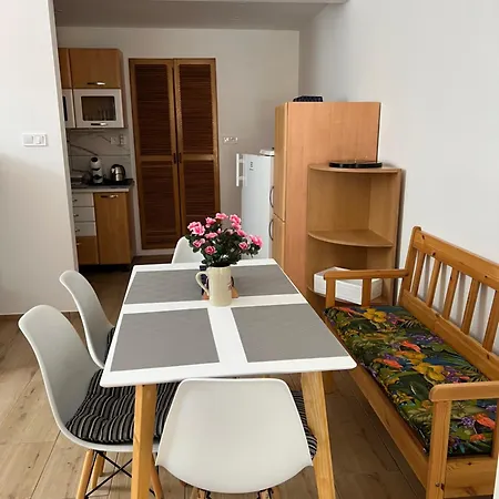 Ubytkomachac Apartment *