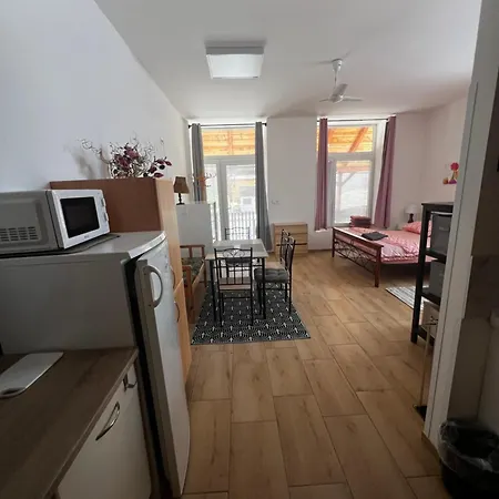 Ubytkomachac